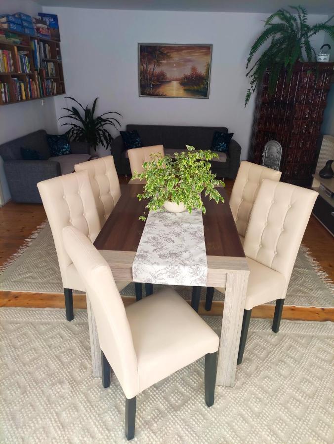 Rita Vendeghaz Apartment Ciumani Екстериор снимка