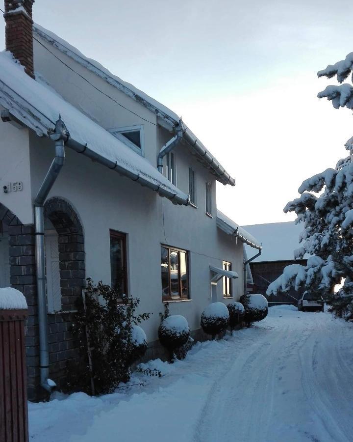Rita Vendeghaz Apartment Ciumani Екстериор снимка